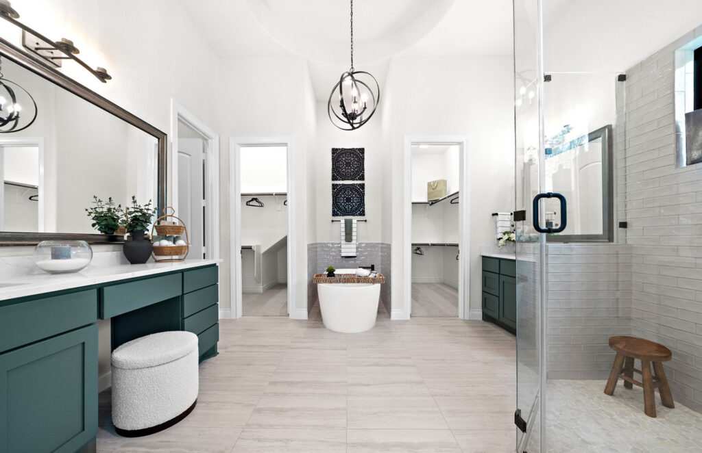 Master Bathroom - Ravenna Homes new model home in The Woodlands Hills